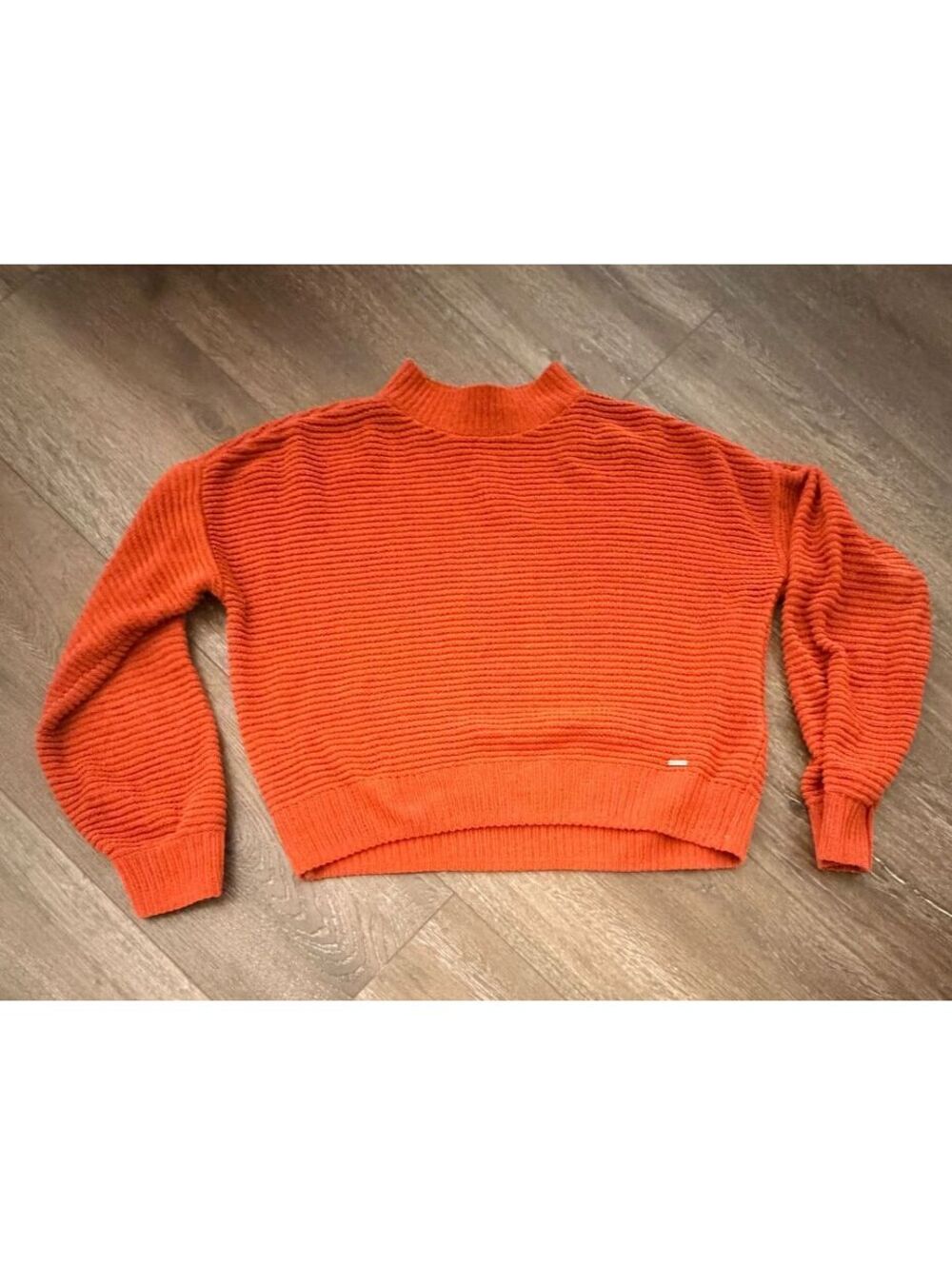 Hollister Burnt Orange Mock Neck Crop Sweater Size Small Cozy Knit